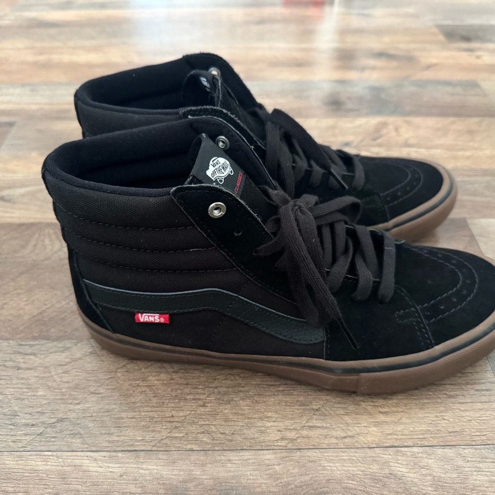 Vans Men's Black and Brown High-Top Sneakers